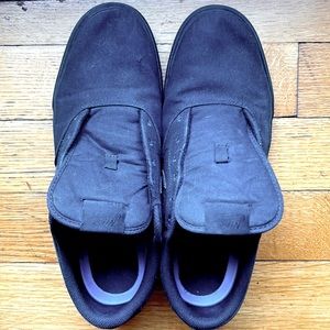 Nike Skate board shoes great condition but could use a cleaning